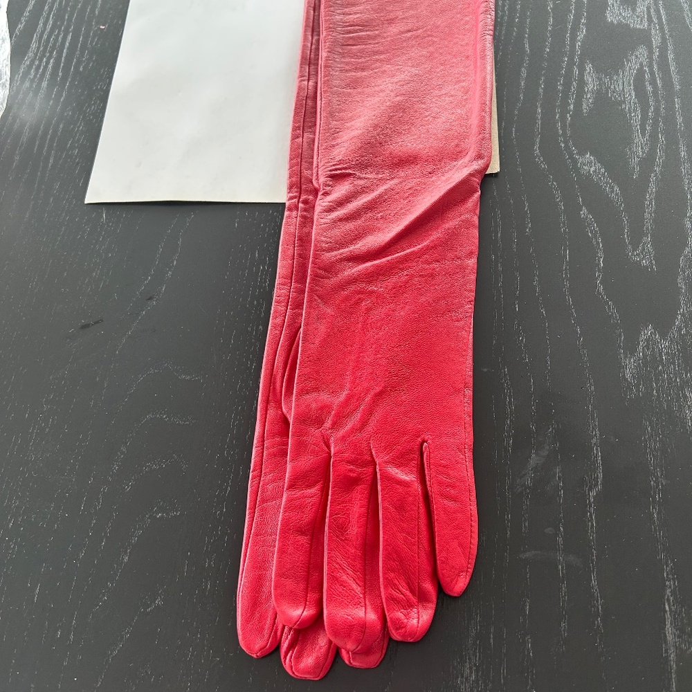 Falls shades of "RED"100% Ovine Leather Long Design Gloves
